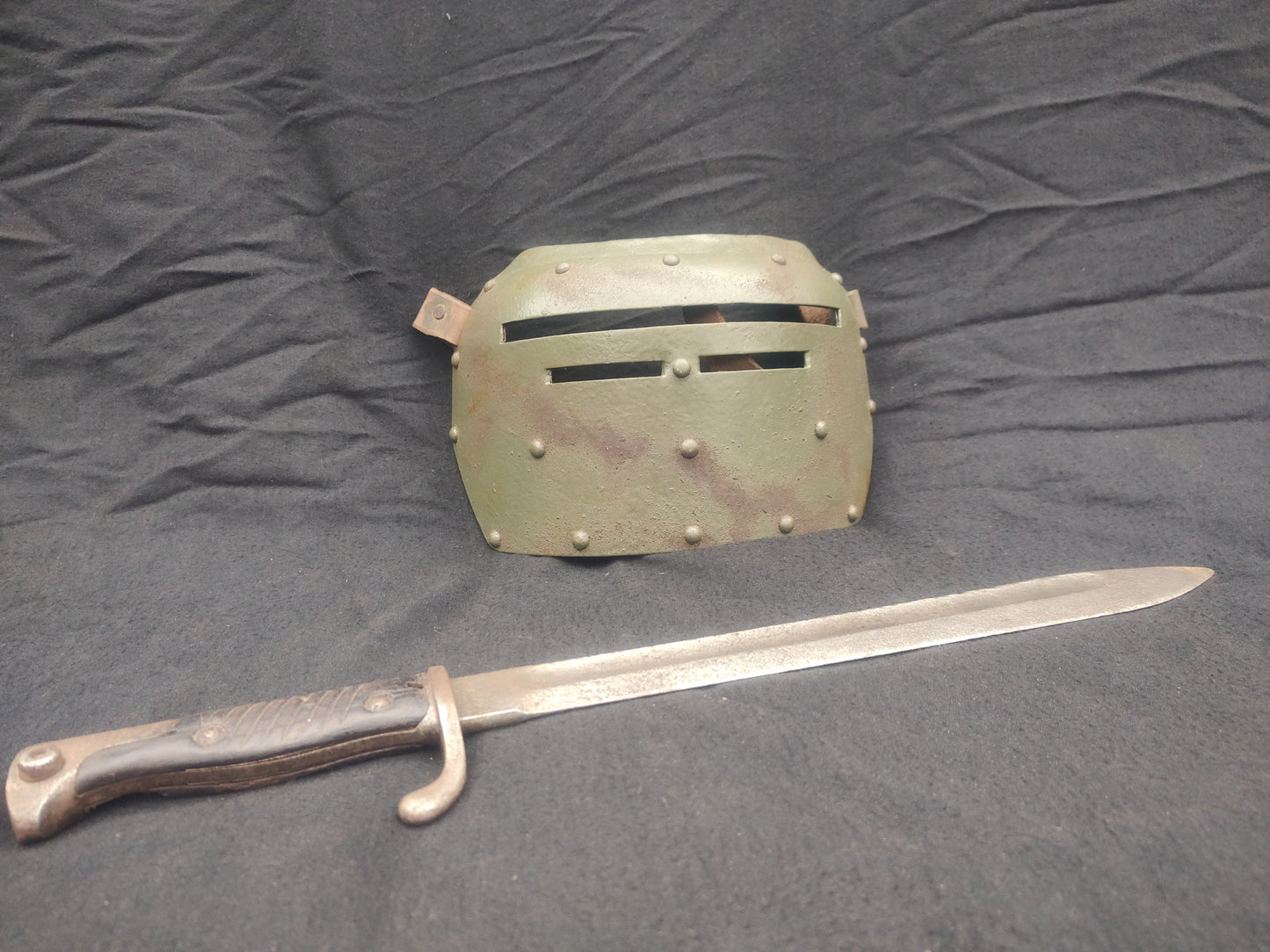 Ww1 face plate armor for german m16 m17 helmets realistic repro