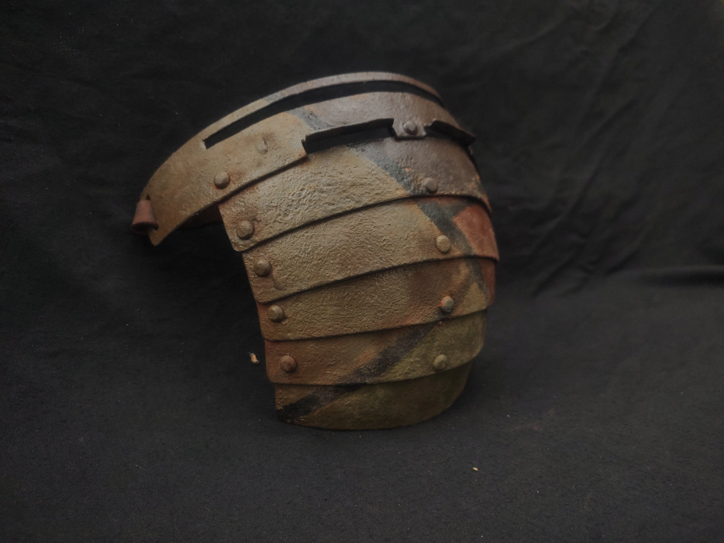 WW1 Face plate for German m1 Helmet realistic reproduction.